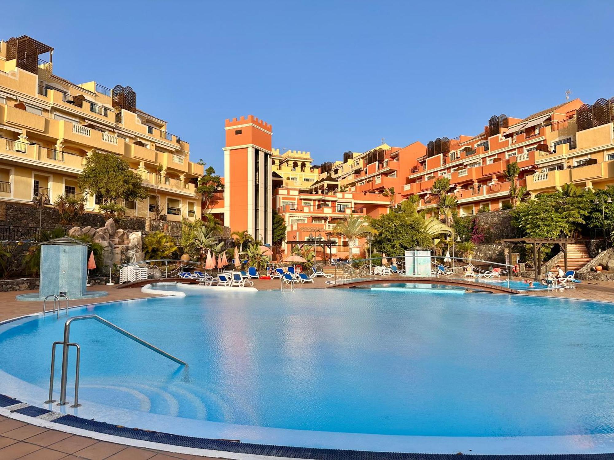 Sunset Apartment 2 & Heated Pool Los Cristianos  Exterior foto