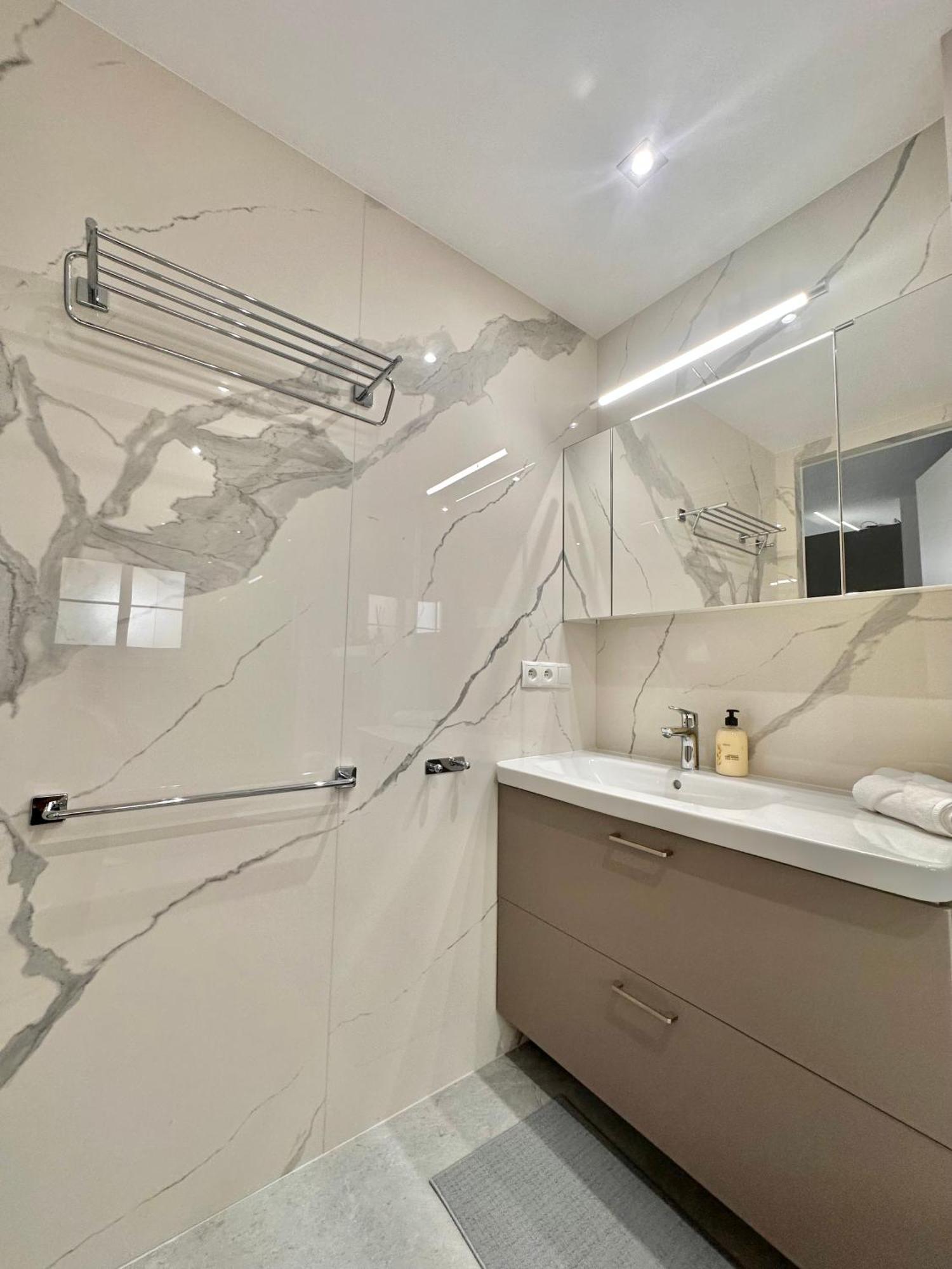 Sunset Apartment 2 & Heated Pool Los Cristianos  Exterior foto