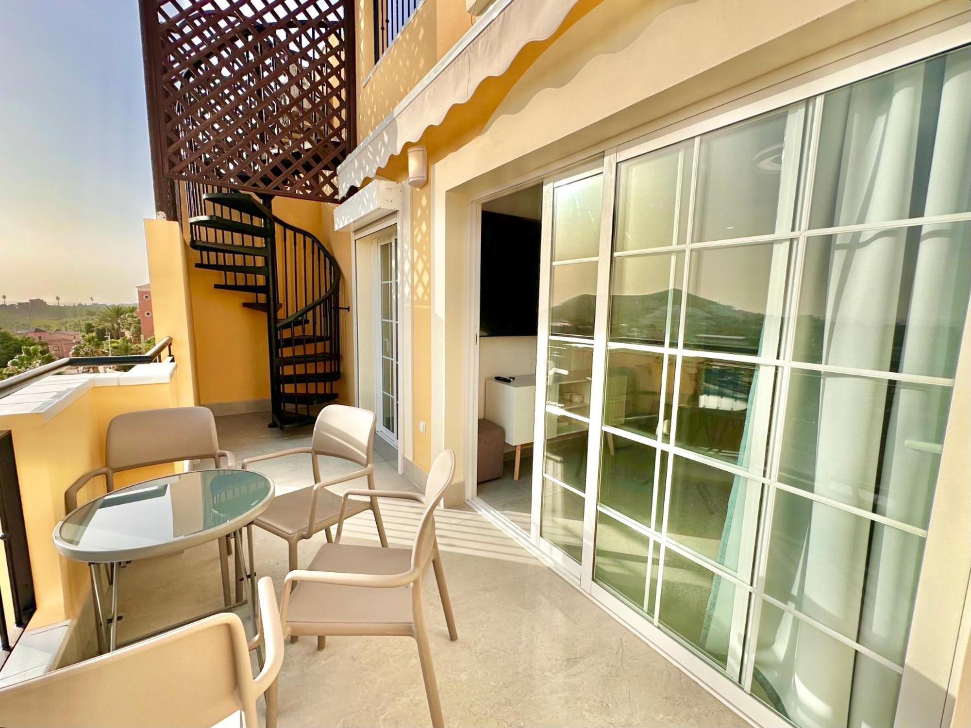 Sunset Apartment 2 & Heated Pool Los Cristianos  Exterior foto